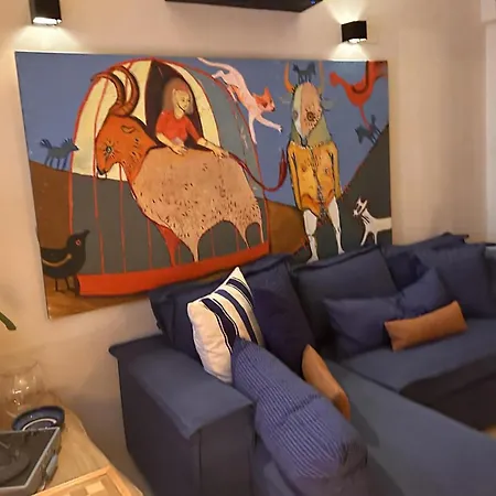 Apartment 3bed Apartment- Garden Private Pool Free Parking