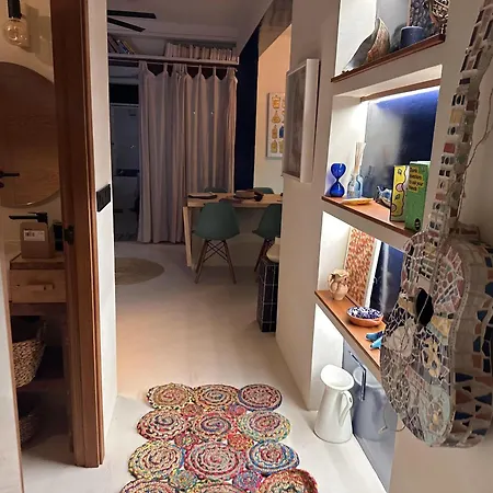 Apartment 3bed Apartment- Garden Private Pool Free Parking